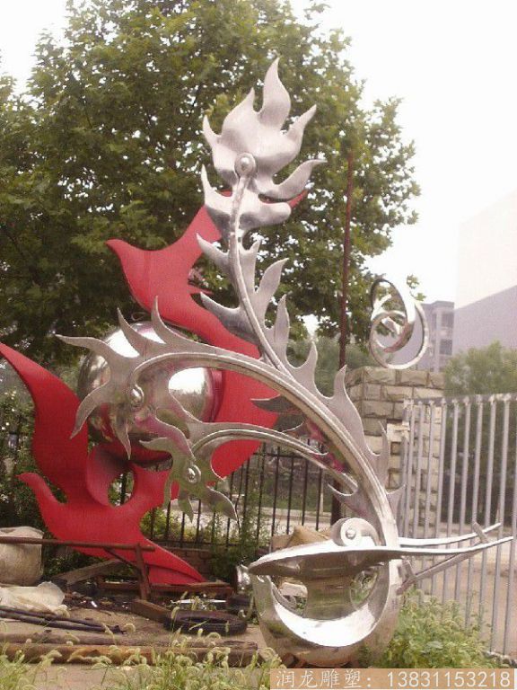 廠家定制公園樹葉雕塑 不銹鋼樹葉雕塑設計